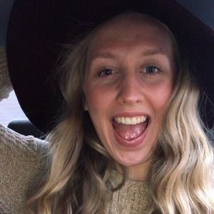 Meet your Posher, Alyssa